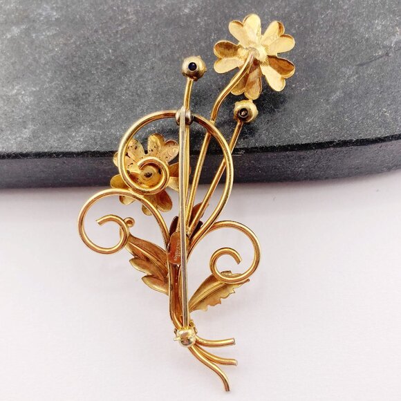VINTAGE Gold-filled flower brooch with dark blue rhinestones ~ 1950s daisy pin - Picture 10 of 10